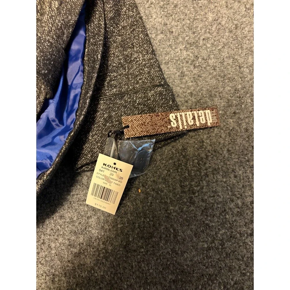 d.e.t.a.i.l.s INTL intl hooded